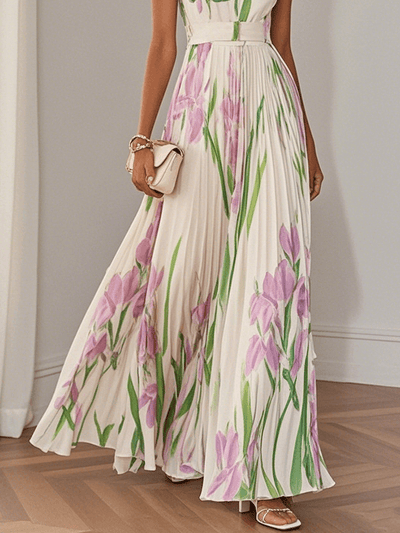 Alivienne – White Floral Pleated Chiffon Maxi Dress