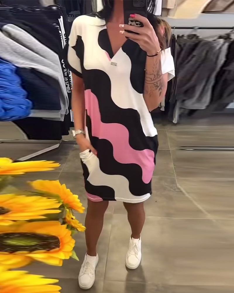 Elvyna – Wave Print V-Neck Dress