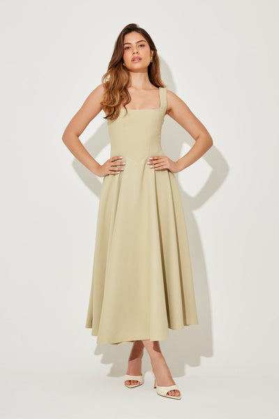 Lunara – Timeless Flowy Midi Dress