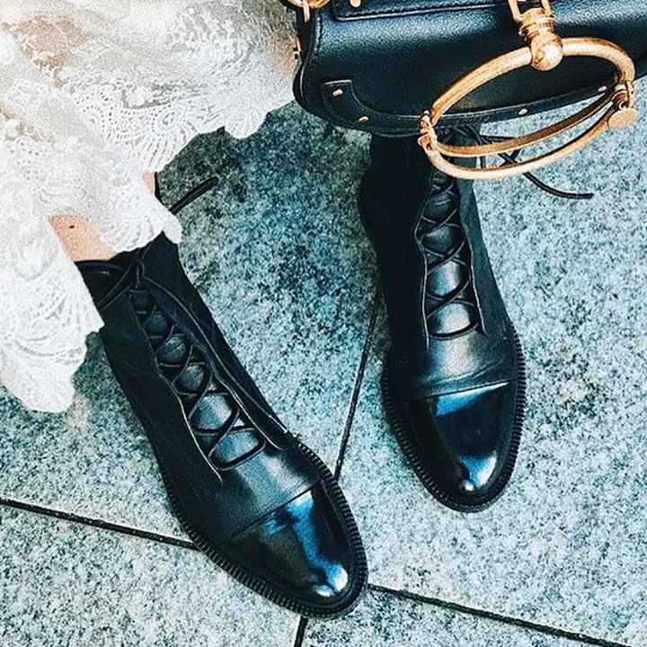 Elsa™ | Classic Leather Lace-Up Boots