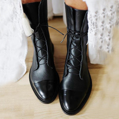 Elsa™ | Classic Leather Lace-Up Boots