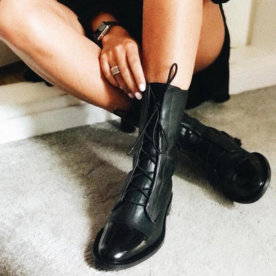 Elsa™ | Classic Leather Lace-Up Boots