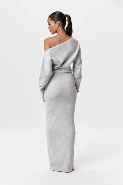 Mirelda – Off-Shoulder Sweater Dress