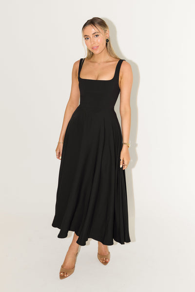 Emra – Timeless Flowy Midi Dress