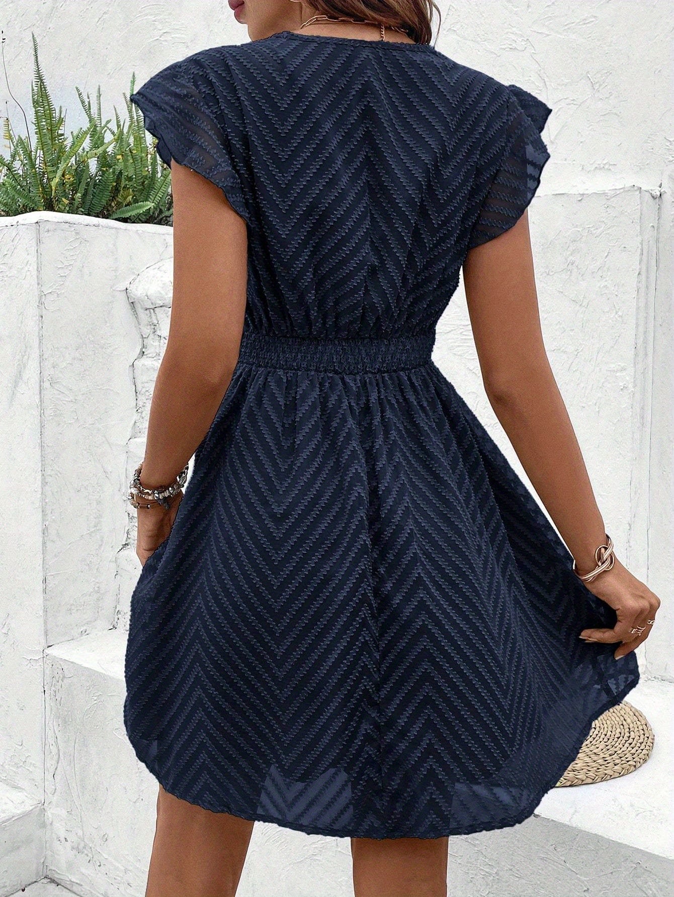 Evalise – Sleeveless V-Neck Summer Dress