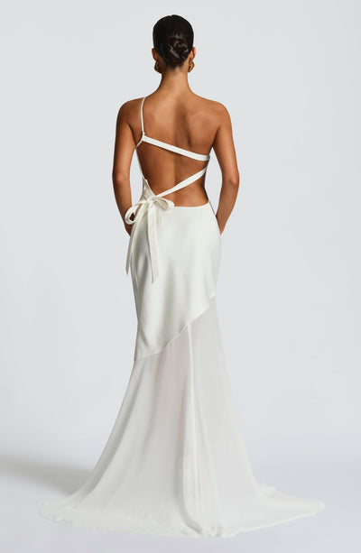 Sylvienne – One-Shoulder Mesh Gown