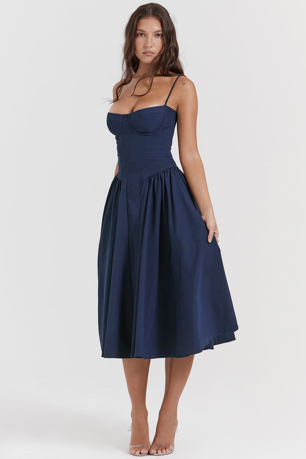 Maissa - Elegant Sleevelss Midi Dress