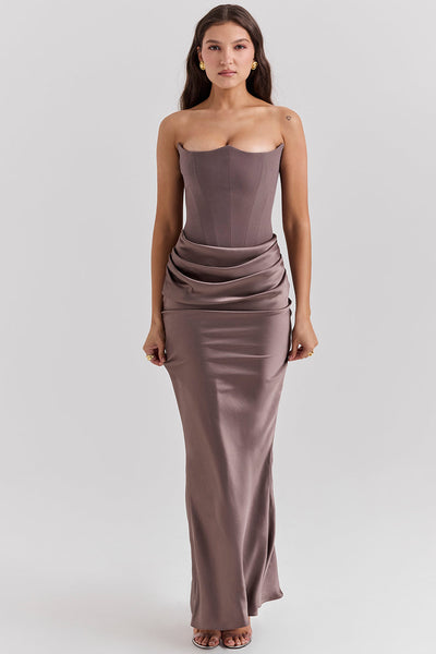 LinaÉlégance – Elegant Maxi Dress